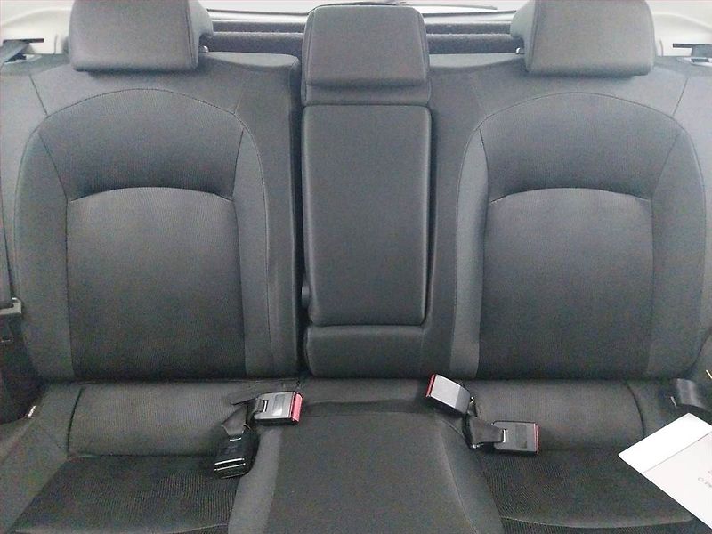 Nissan Qashqai (2012) 1.6 dCi, 4X4, Serv.kniha - fotka 10 z 19