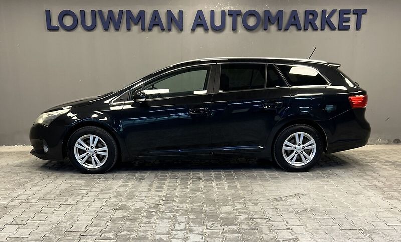 Toyota Avensis Premium - fotka 3 z 16