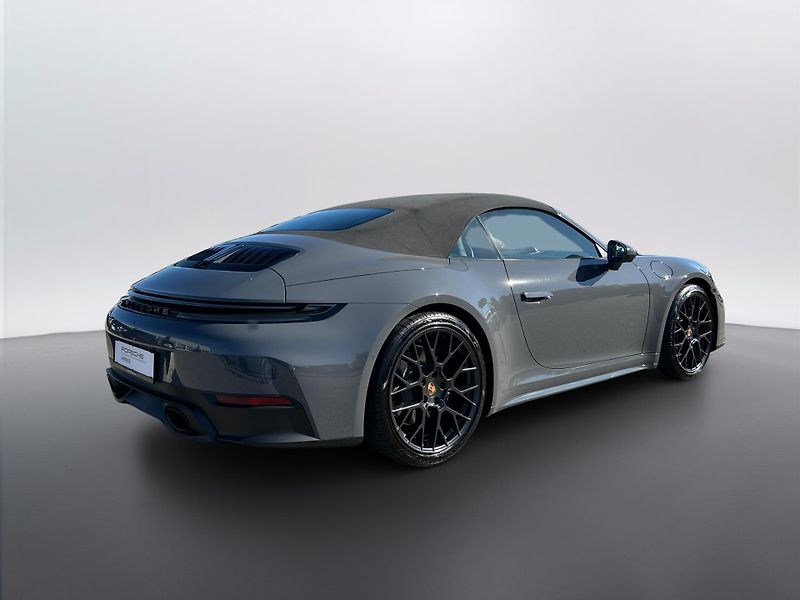 Porsche 911 911 Carrera - fotka 8 z 30