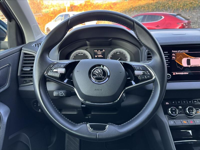 Škoda Karoq 2,0 TDi 110kW Style ADAPTIV - fotka 16 z 45