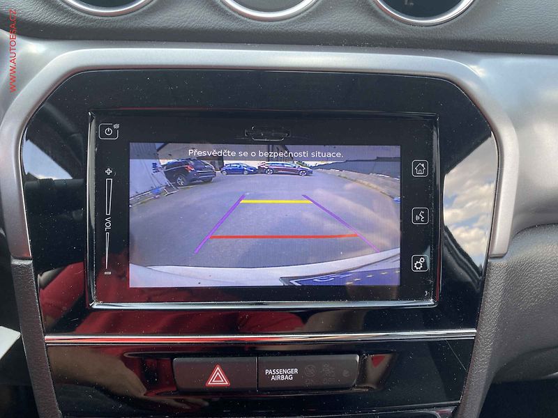 Suzuki Vitara (2019) 1.0 B-Jet, Comfort, navi - fotka 17 z 18