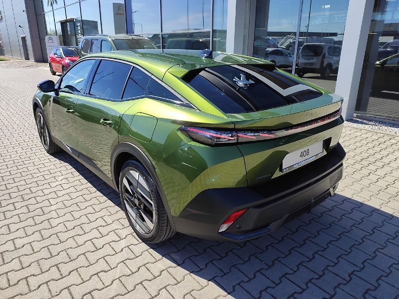 Peugeot 408 (2026) GT PLUG-IN HYBRID 240k AUT 7  - fotka 3 z 35