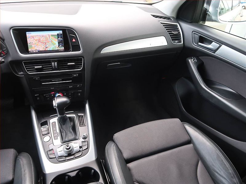 Audi Q5 (2015) design 2.0 TDI, 4X4, Automat - fotka 8 z 20