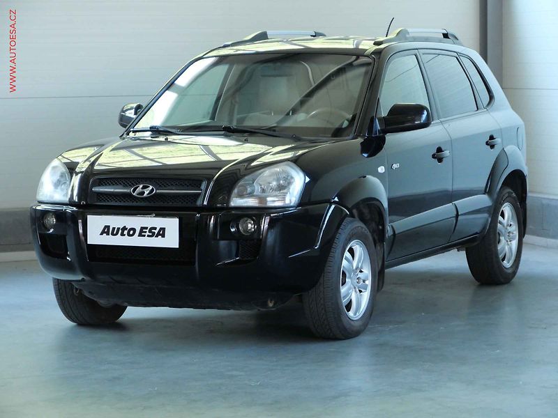 Hyundai Tucson (2008) 2.0CRDi, AC, TZ - fotka 3 z 18
