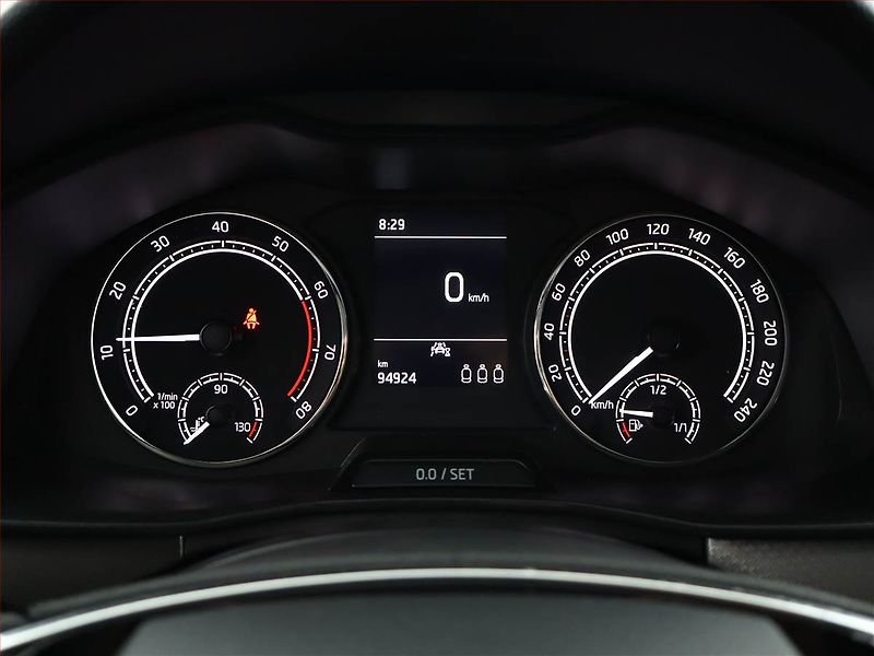 Škoda Scala (2021) Ambition 1.5 TSI, ČR,1.maj - fotka 9 z 17