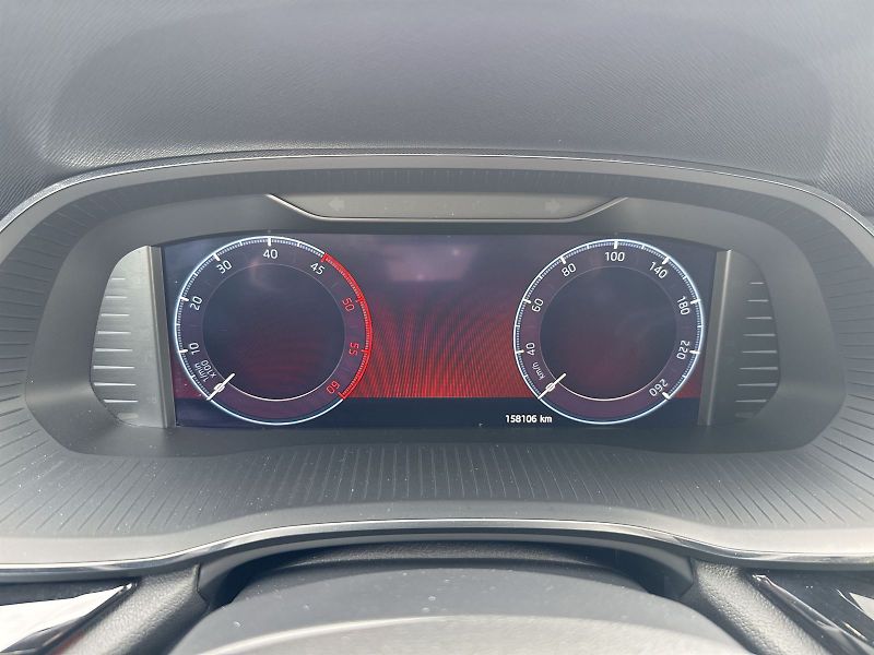 Škoda Octavia (2023) Combi 2.0 TDI DSG Sportline - fotka 10 z 36
