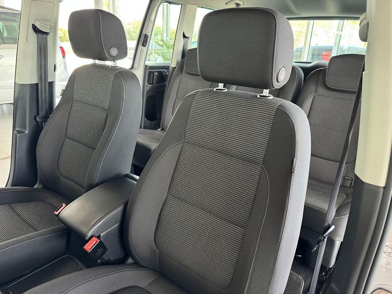 Volkswagen Sharan 2,0TDI 110kW*DSG*Tažné*DPH - fotka 15 z 40