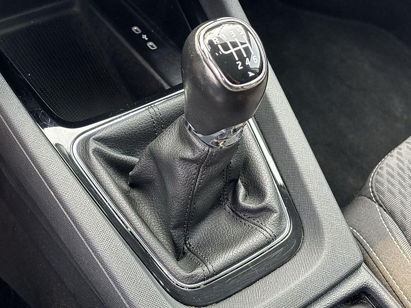 Škoda Octavia (2022) Combi 1.5 TSI Style+ - fotka 15 z 30