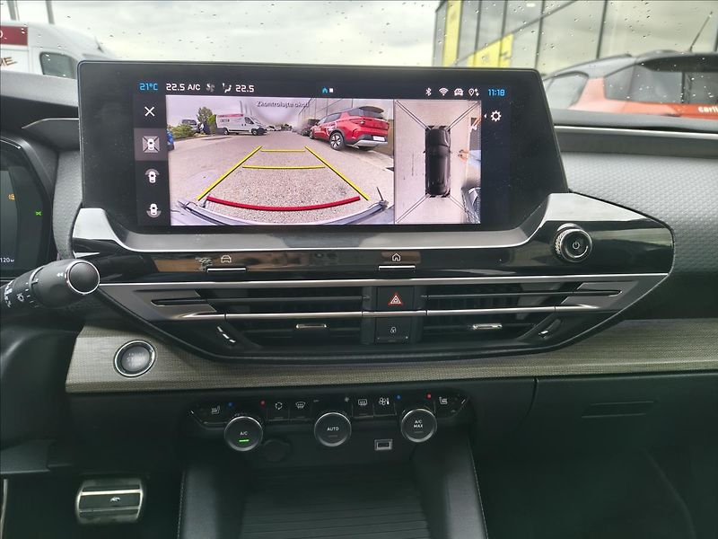 Citroën C5 X 1,6   SHINE Pack hybrid 225k - fotka 9 z 29