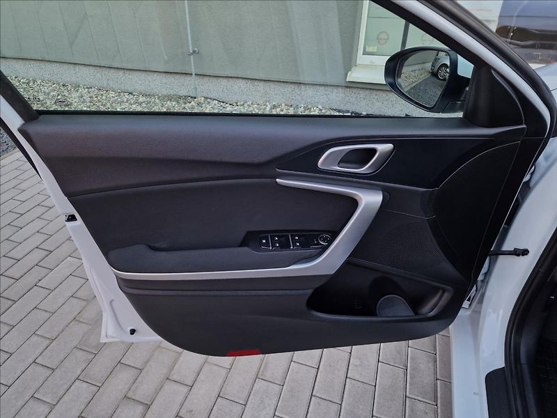 Kia Ceed 1.0 T-GDI 88kW Spin SW,1.Maj. - fotka 35 z 50