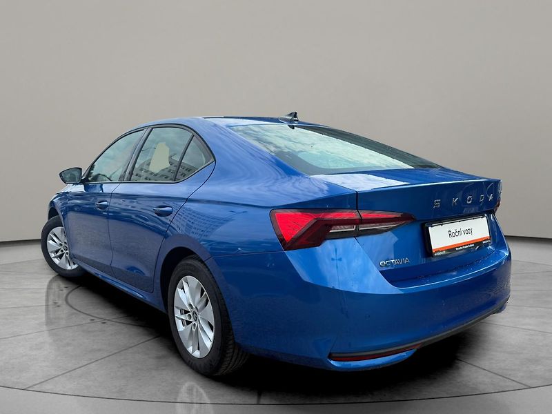 Škoda Octavia Selection 1.5 TSI 110kW - fotka 7 z 24
