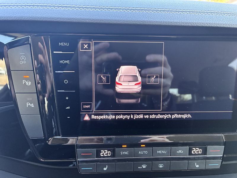 Volkswagen Touareg 170KW,4X4,8°AT,ČERNÁDEEP,TAŽNÉ - fotka 31 z 34