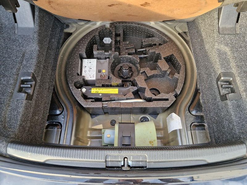 Volkswagen EOS Edition 2.0 TSI - fotka 11 z 29