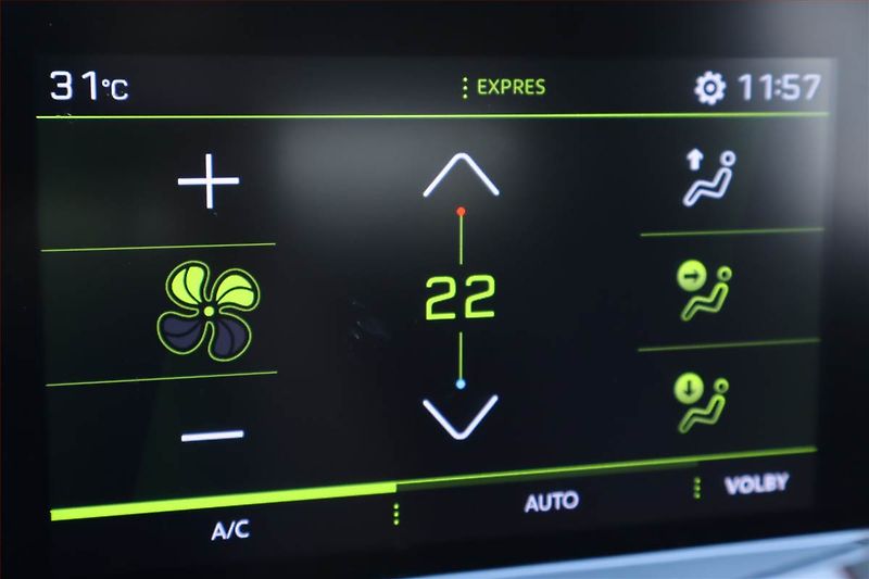 Peugeot 208 (2021) 1.2 PureTech, Automat - fotka 16 z 24