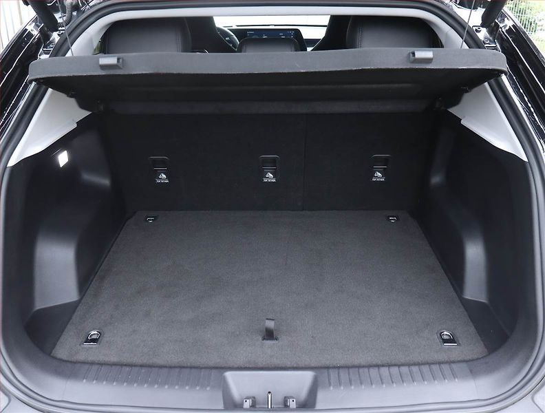 Omoda 5 EV (2025) Premium 61 kWh - fotka 14 z 25