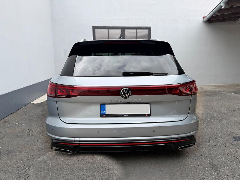 Volkswagen Touareg R-Line V6 3.0 TDI - fotka 5 z 12