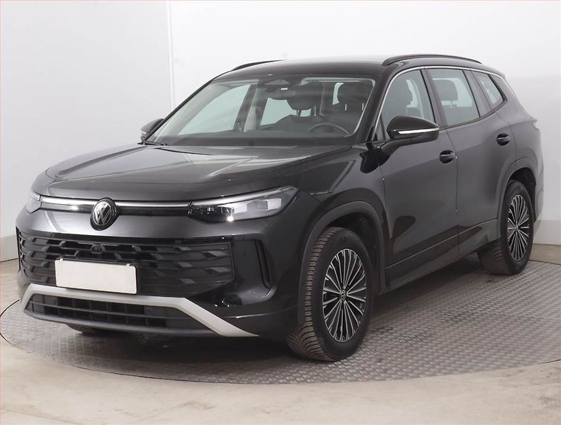 Volkswagen Tayron (2026) 1.5 eTSI - fotka 2 z 19