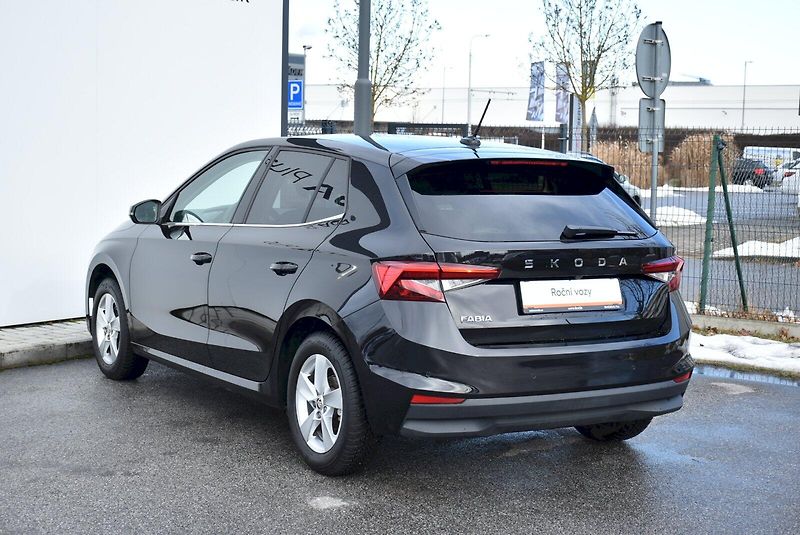 Škoda Fabia (2024) Top Selection 1.0 TSI 85kW - fotka 11 z 33
