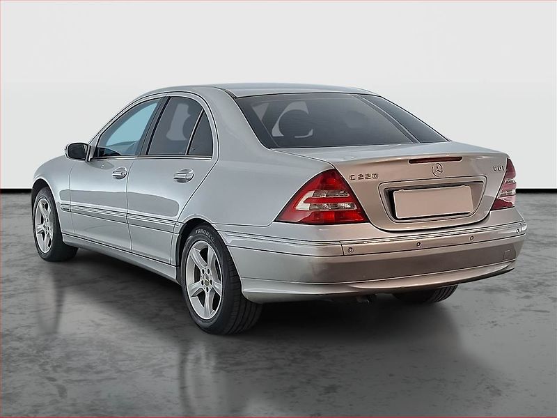 Mercedes-Benz Třídy C (2004) C 220 CDI , Automat - fotka 4 z 17