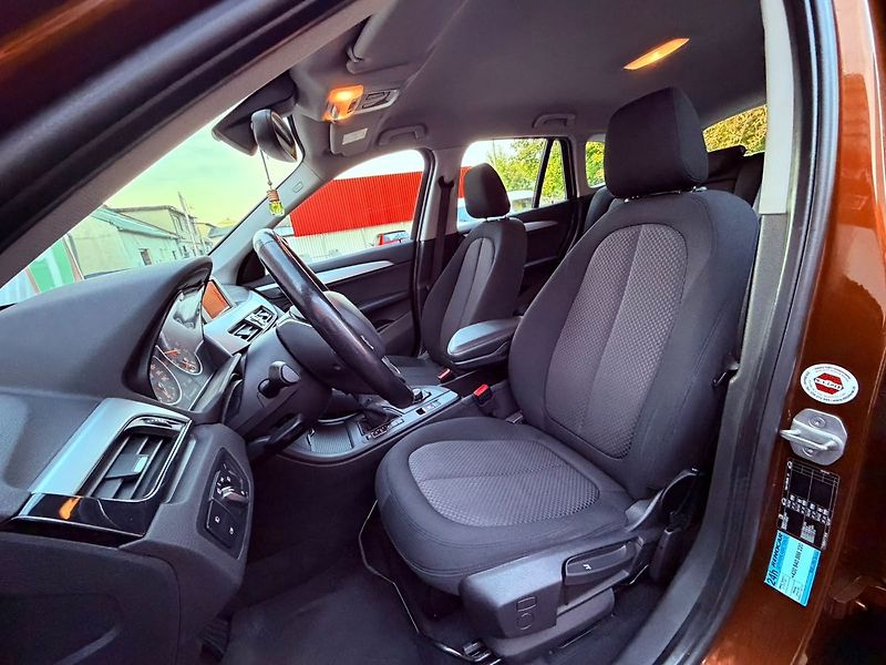 BMW X1 18i sDrive Aut., ČR - fotka 14 z 27