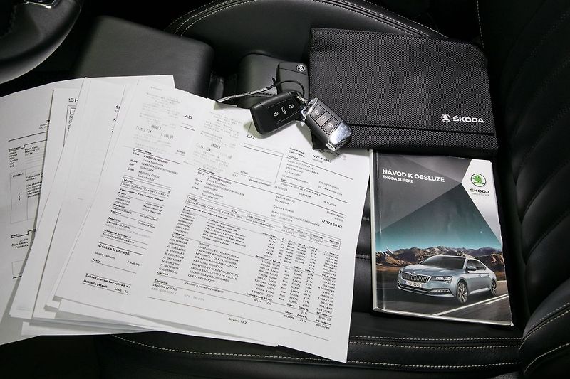 Škoda Superb 2.0TDI 147kW 4x4 DSG L&K Tažné - fotka 44 z 44