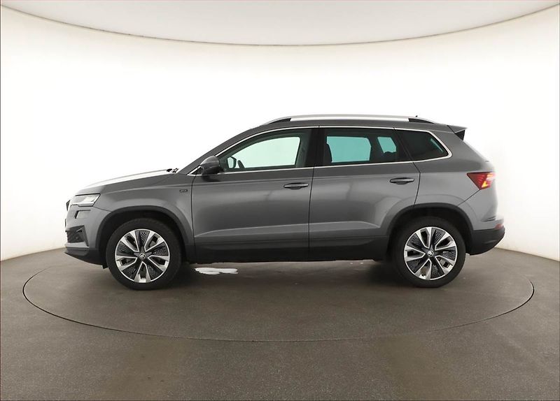 Škoda Karoq (2025) 1.5 TSI, DRIVE, AUTOMAT - fotka 3 z 17