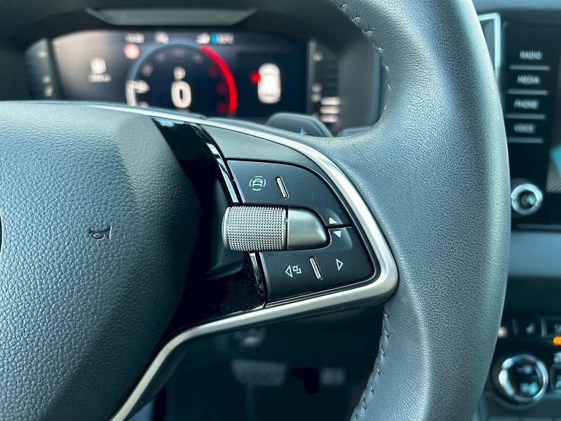 Škoda Karoq (2024) 2.0 TDI 110kW 4x4 DSG Top Sele - fotka 9 z 35