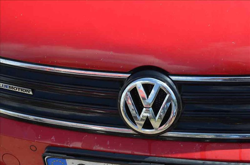Volkswagen Passat (2012) VARIANT 1,6 TDI - fotka 8 z 24