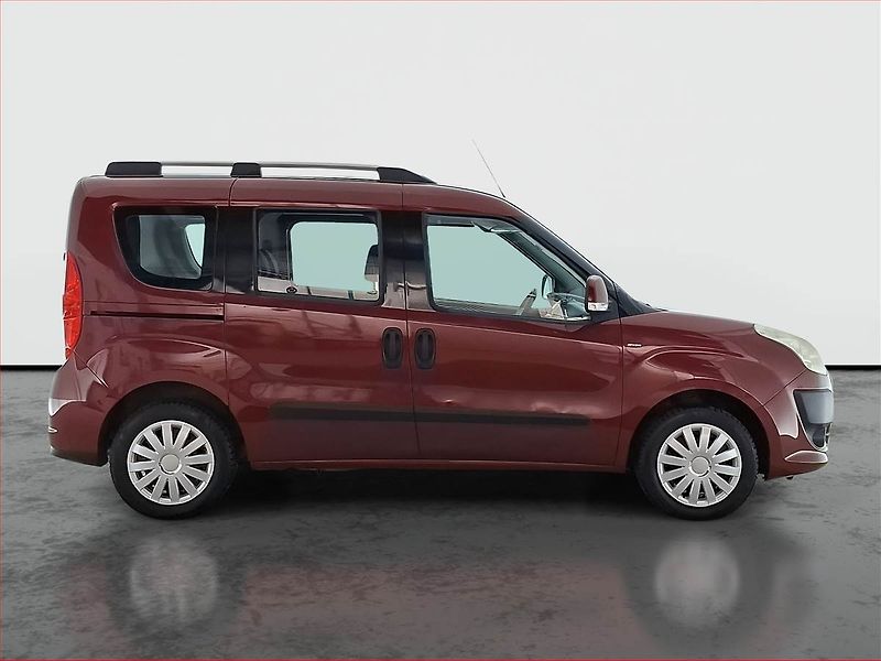 Fiat Dobló (2014) 1.4 T Natural Power, 5Míst - fotka 6 z 16