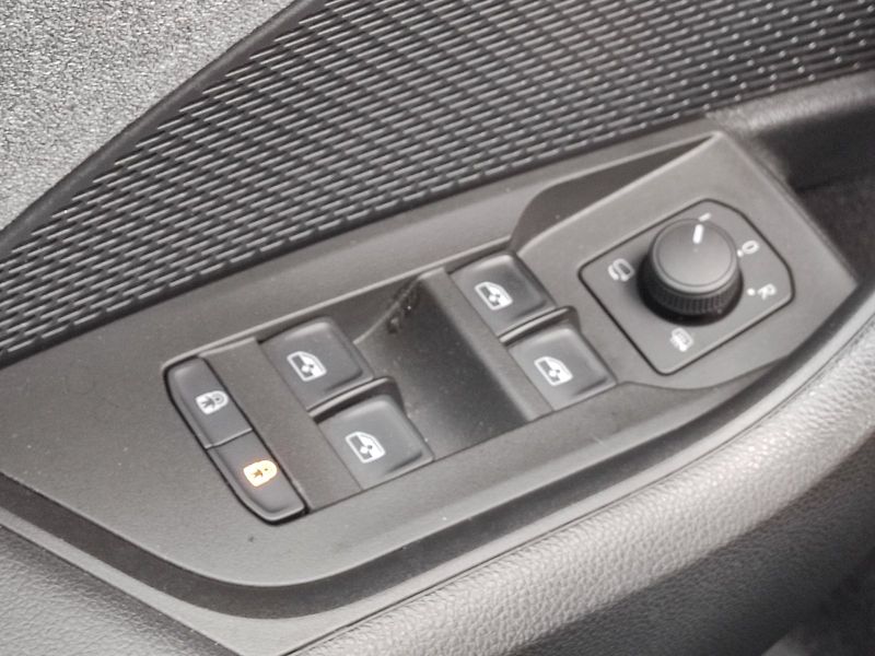 Škoda Octavia (2024) Top Selection 1,5 Tsi 110 Kw D - fotka 23 z 36