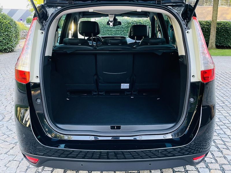Renault Grand Scénic 1.6dCi MANUÁL KAMERA SERVISKA - fotka 20 z 47