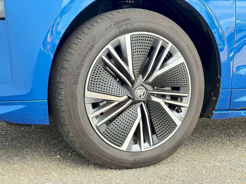 Škoda Enyaq (2026) 85X 210/82 / 4x4 / SELECTION - fotka 21 z 35