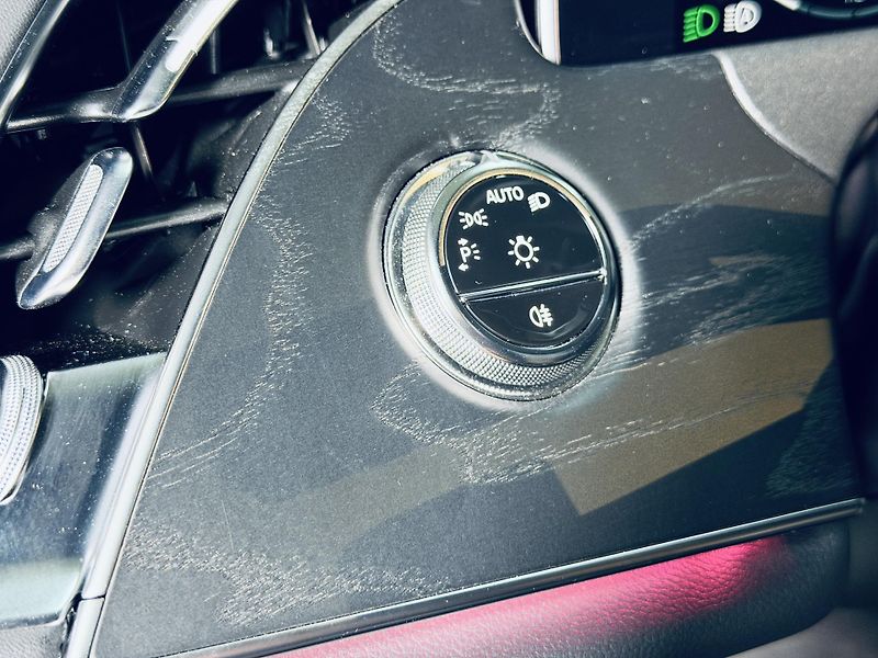 Mercedes-Benz Třídy E (2025) 220d*AMG*360*REZERVACE* - fotka 18 z 37