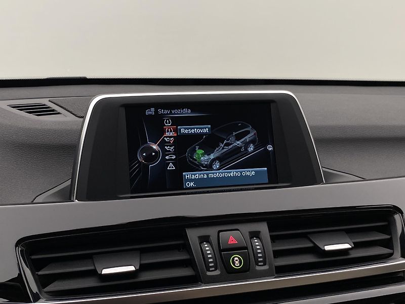 BMW X1 XDRIVE 18d AUT CZ - fotka 30 z 32