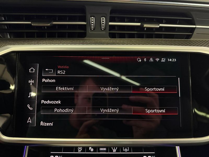 Audi RS 6 PERFORMANCE FULL, KARBON, BLAC - fotka 19 z 38