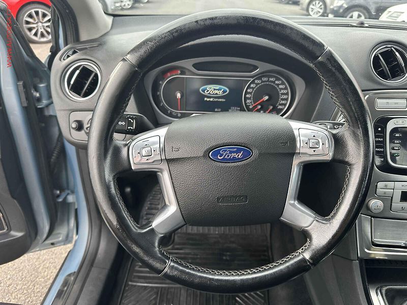 Ford Mondeo (2009) 2.2TDCi, Xenon, AC - fotka 12 z 15
