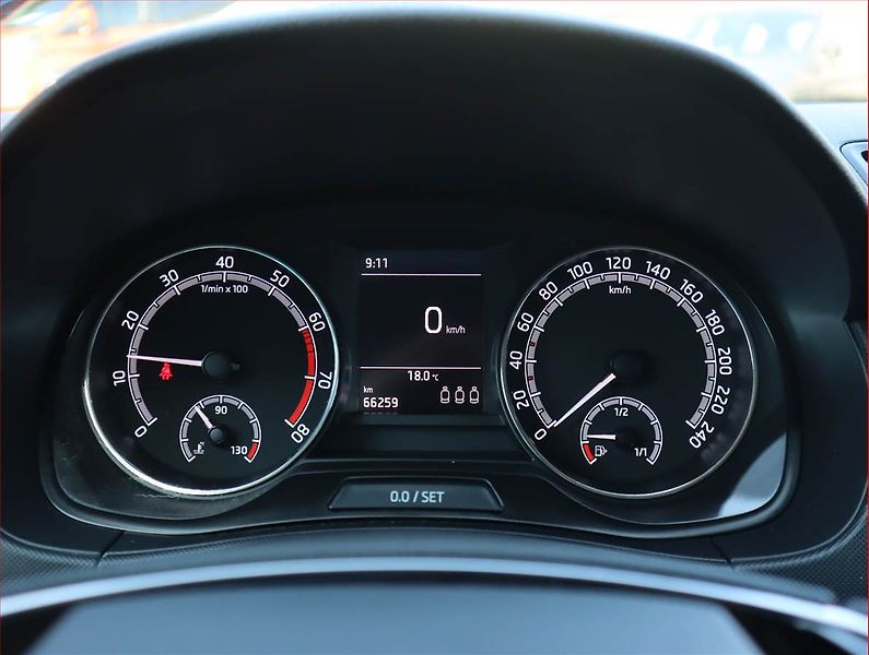 Škoda Fabia (2020) Style 1.0 TSI, Serv.kniha - fotka 11 z 21