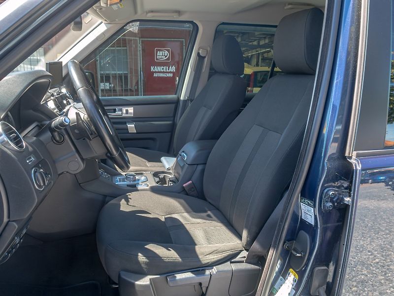 Land Rover Discovery (2013) 3.0D 155KW 7sed – NAVIJÁK - fotka 16 z 57