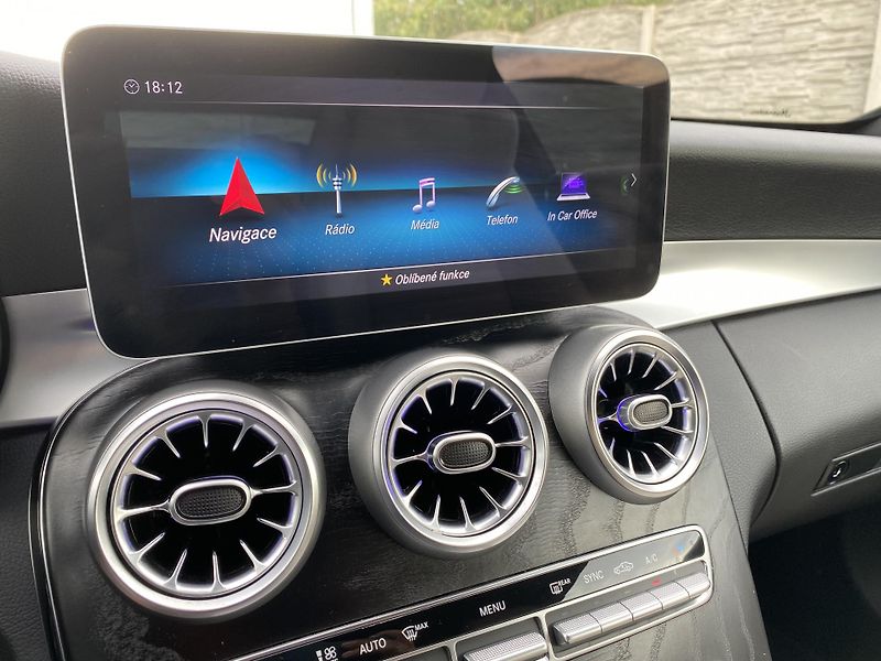 Mercedes-Benz Třídy C C 400 COUPE 4MATIC 51.000KM - fotka 146 z 149