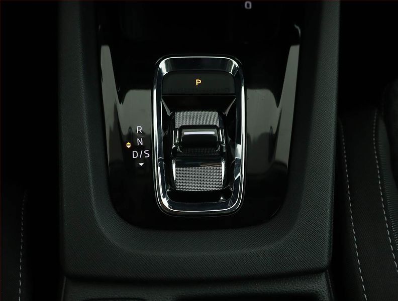 Škoda Octavia (2023) 2.0 TDI - fotka 13 z 16