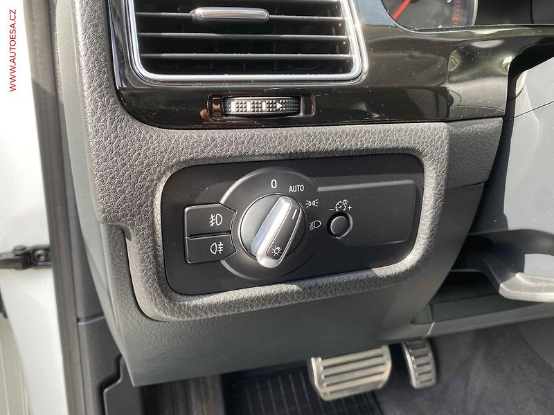 Volkswagen Touareg (2017) 3.0TDi 4x4, ČR, R-Line, TZ - fotka 16 z 23