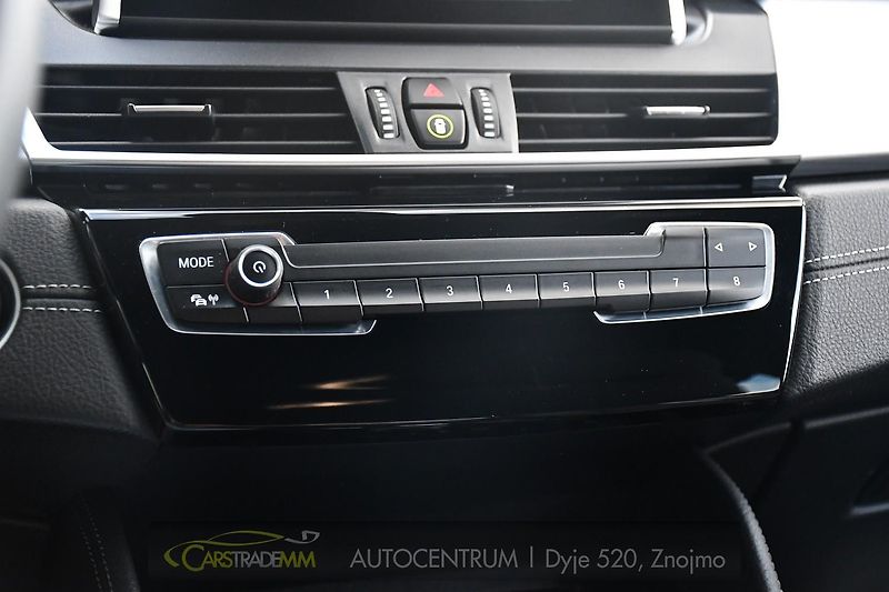 BMW Řada 2 218d GT TAŽNÉ ČR 7MÍST 1M - fotka 34 z 55
