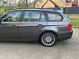 BMW Řada 3 320i  - náhled 13