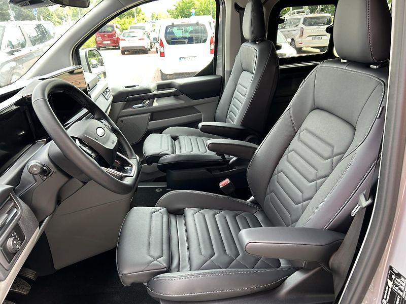 Ford Tourneo Custom Titanium L1 2.0 EcoBlue 110 kW - fotka 15 z 34
