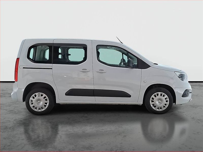 Opel Combo (2023) Edition 1.5 CDTI, 5Míst, ČR - fotka 6 z 17