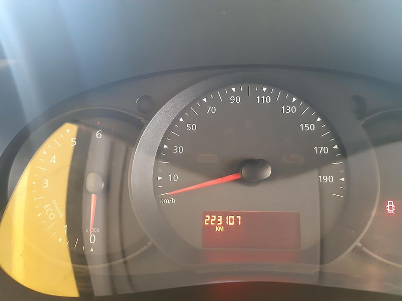 Renault Kangoo 1.5 DCI GRAND 7 MÍST - fotka 12 z 18
