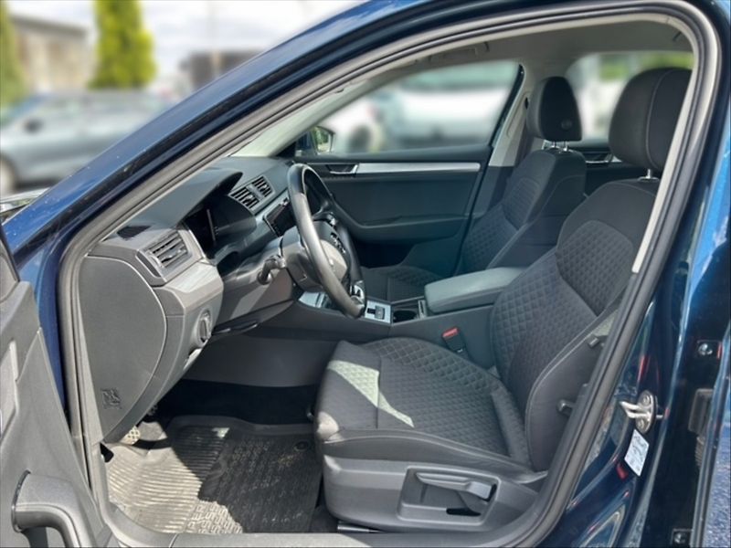 Škoda Superb 2,0 TDI 110 Ambition - fotka 7 z 11
