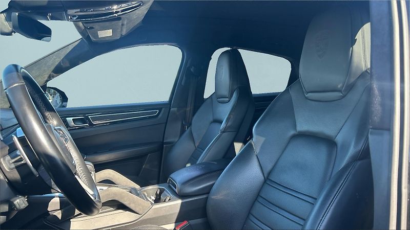 Porsche Cayenne Coupe S 324 KW - fotka 16 z 27