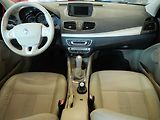 Renault Fluence (2012) 1.6i, 2.maj,ČR, Klima, temp - náhled 8