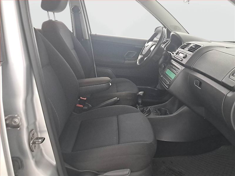 Škoda Fabia (2010) Elegance 1.2 TSI, Serv.kniha - fotka 9 z 14